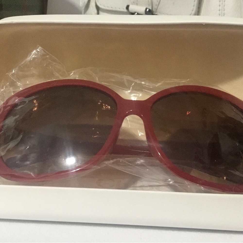 Authentic CHLOE Elegant Red Sunglasses With Box and Case NWT